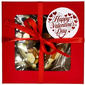   Valentin napi gyümölcsökkel töltött szív díszdobozban 100g